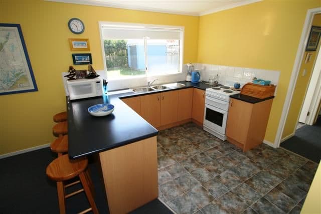 28 Ventnor Road, COWES VIC 3922, Cowes - Thumbnail 2