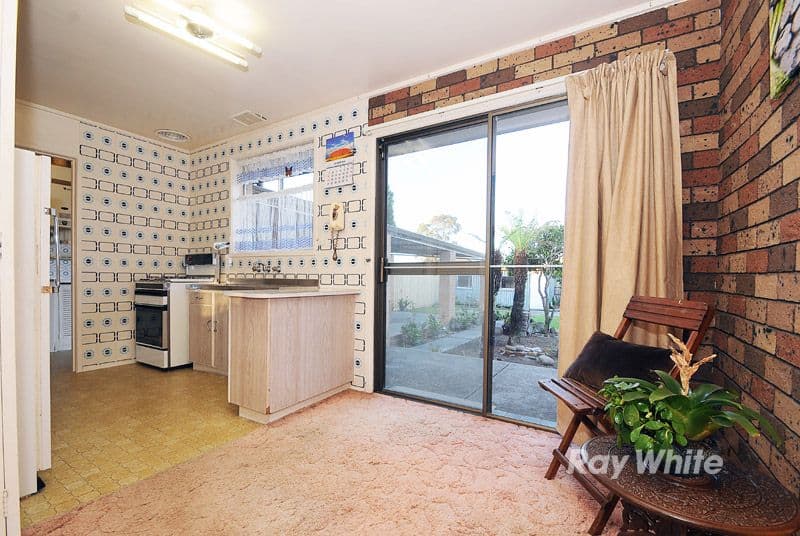 15 Mulgoa Avenue, DANDENONG NORTH VIC 3175, Dandenong North - Thumbnail 3