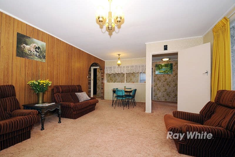 15 Mulgoa Avenue, DANDENONG NORTH VIC 3175, Dandenong North - Thumbnail 4
