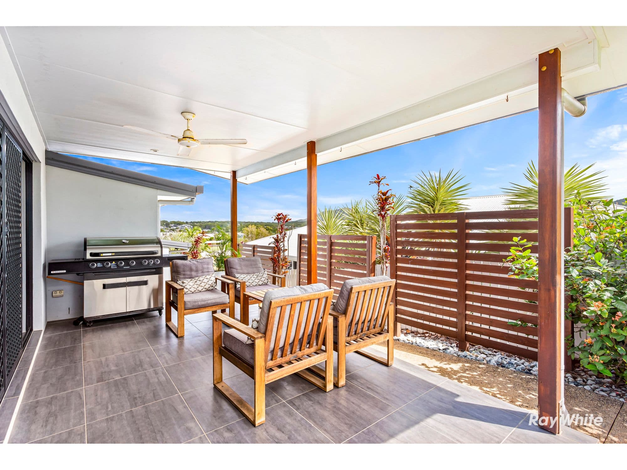 8 Johnathon Street, Yeppoon QLD 4703, Yeppoon - Thumbnail 3