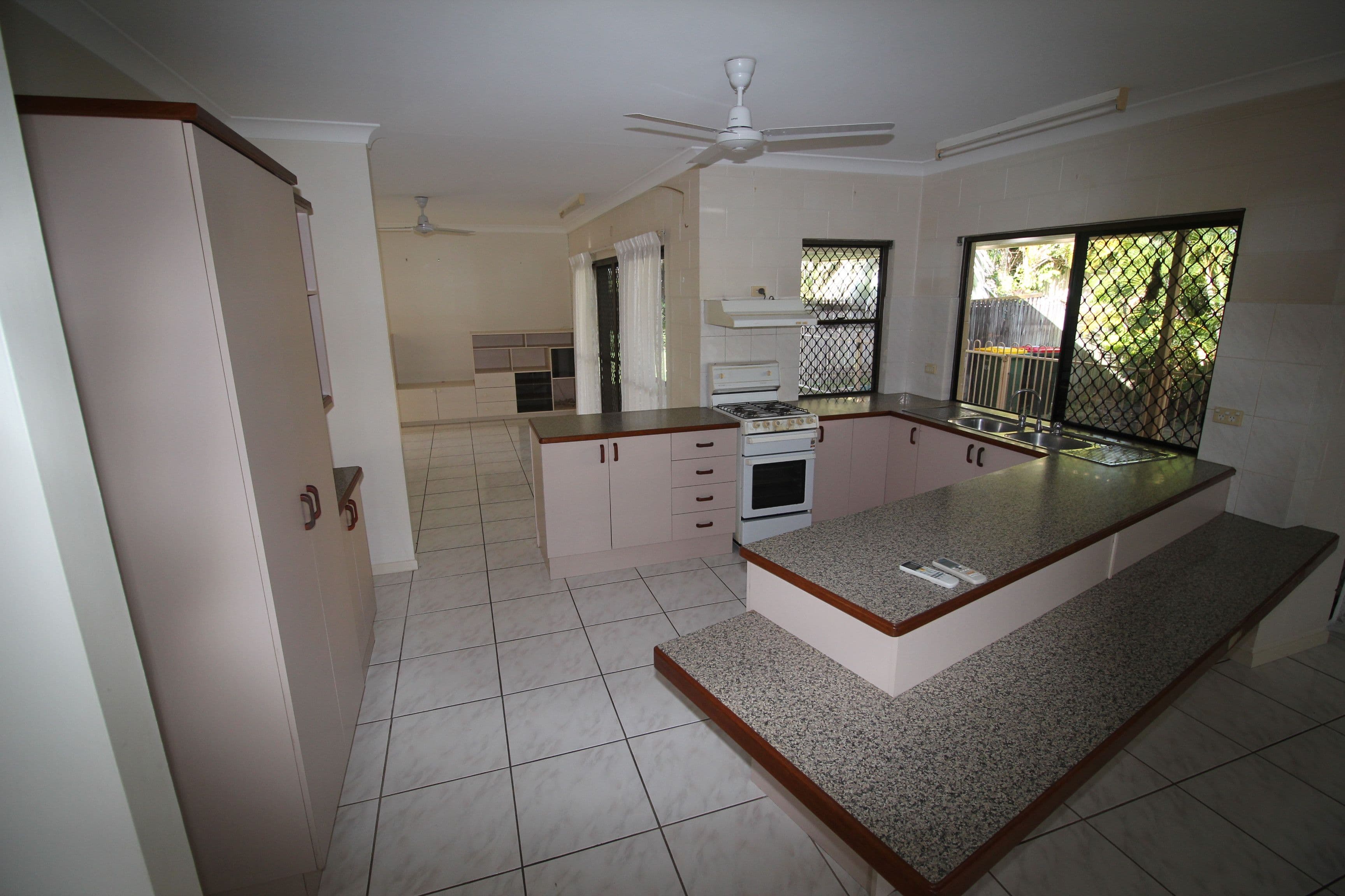 3 Whiting Street, Taylors Beach QLD 4850, Taylors Beach - Thumbnail 2