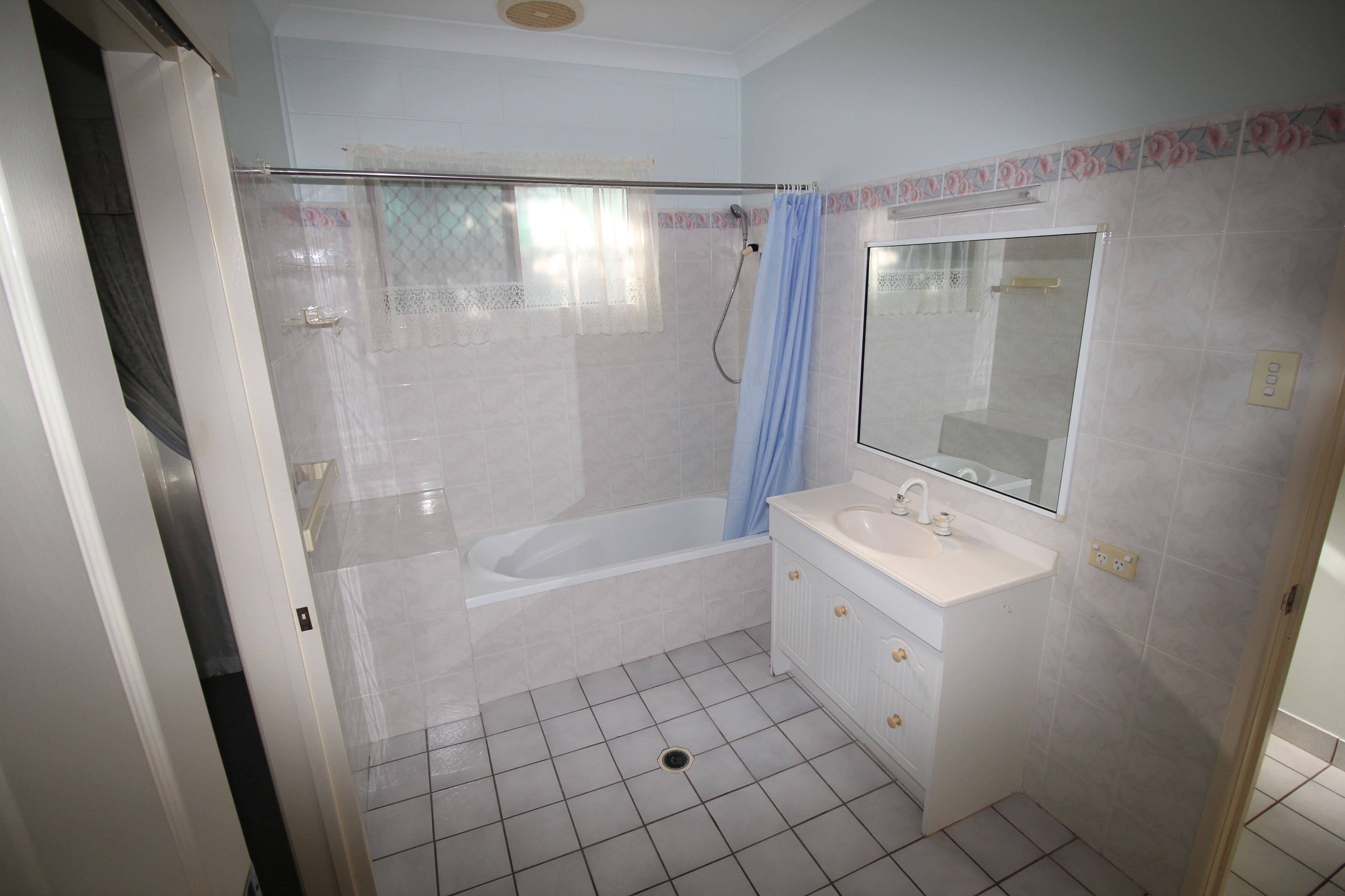 3 Whiting Street, Taylors Beach QLD 4850, Taylors Beach - Thumbnail 3