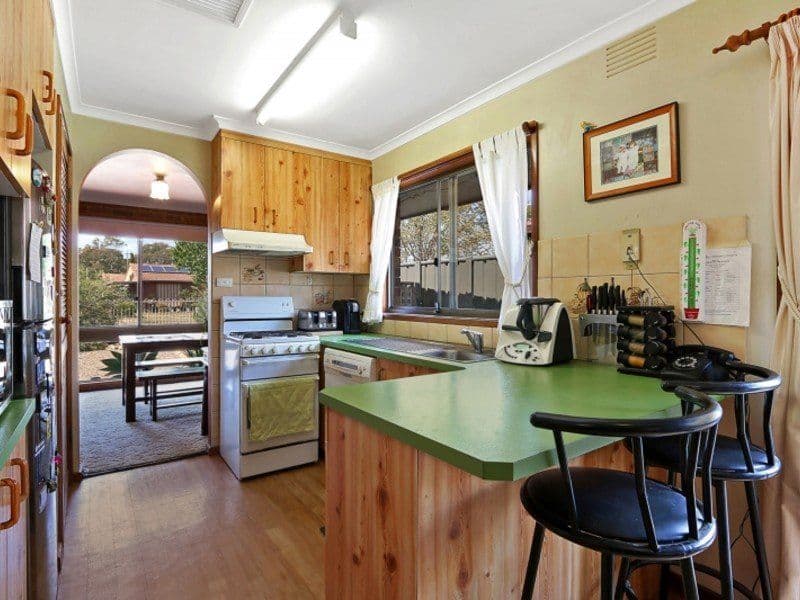 105 Coish Avenue, Benalla VIC 3672, Benalla - Thumbnail 2