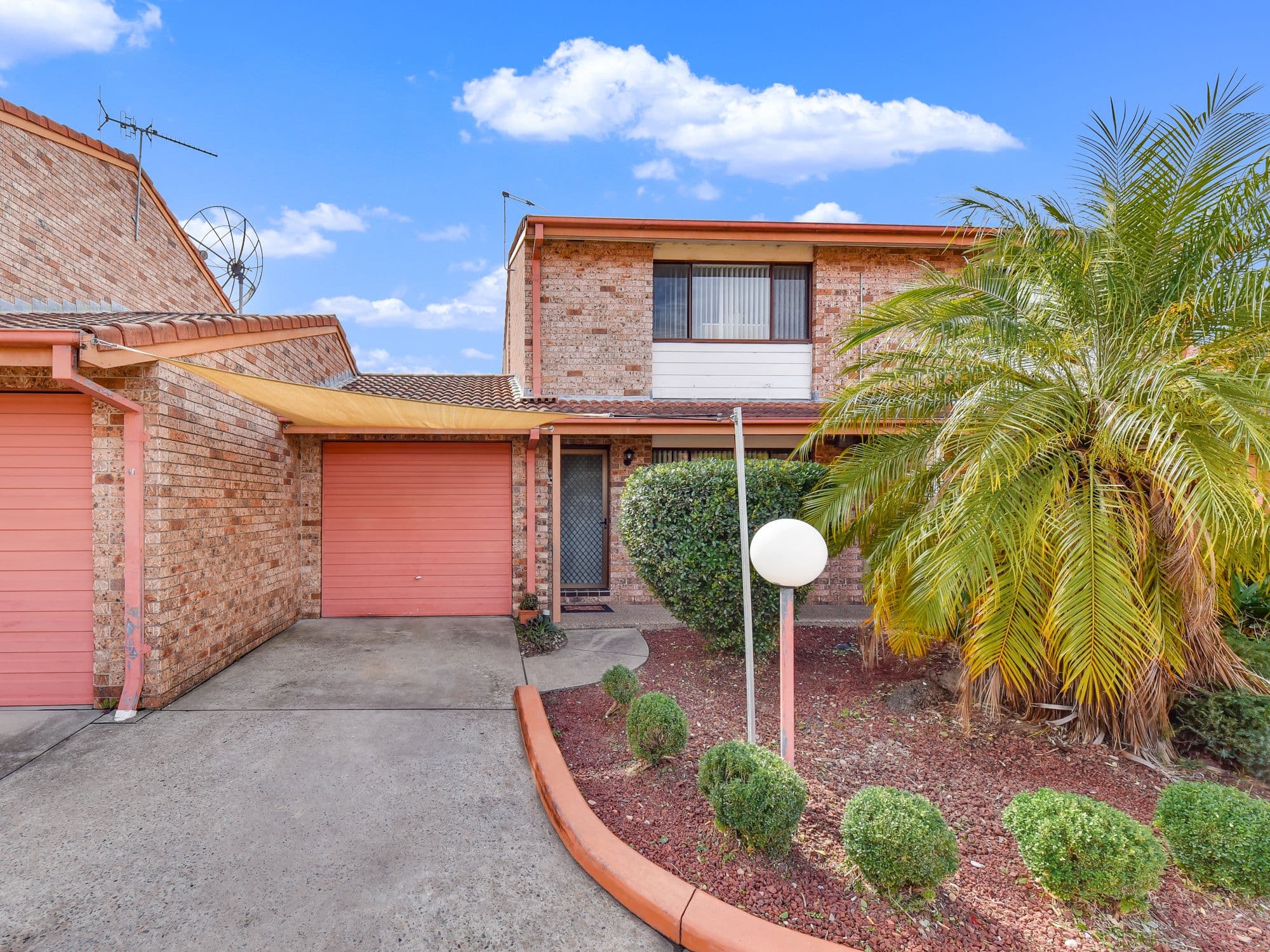 31 Calabro Avenue, Lurnea NSW 2170, Lurnea - Image 1