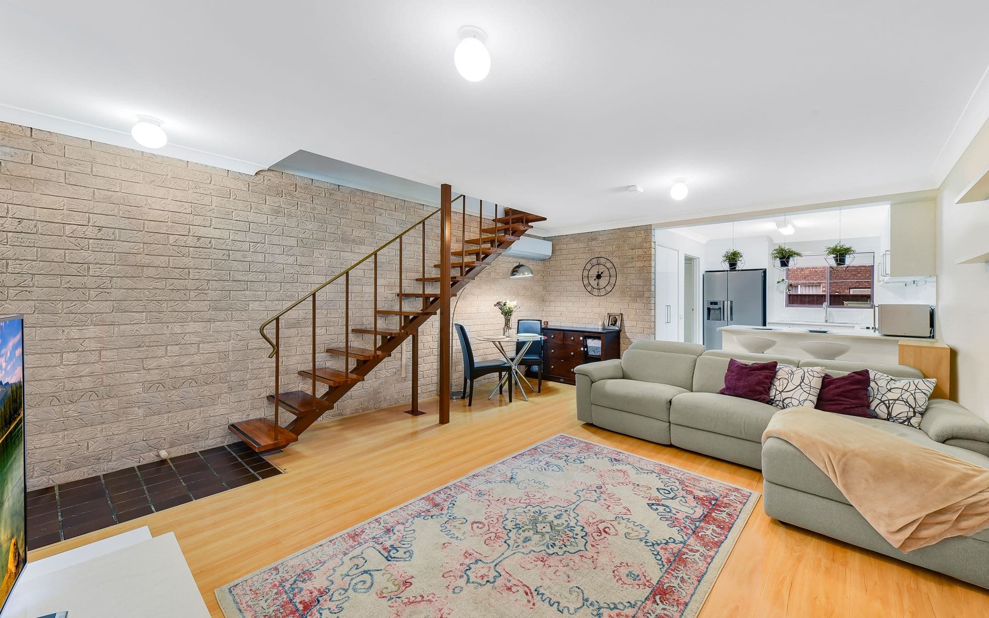 31 Calabro Avenue, Lurnea NSW 2170, Lurnea - Thumbnail 2