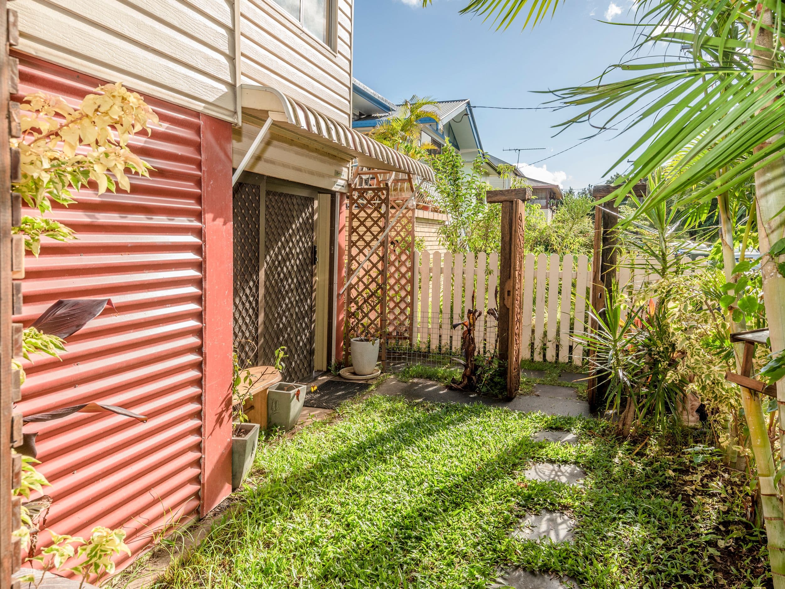 1/13 Eddison Close, Altona Meadows - Thumbnail 2