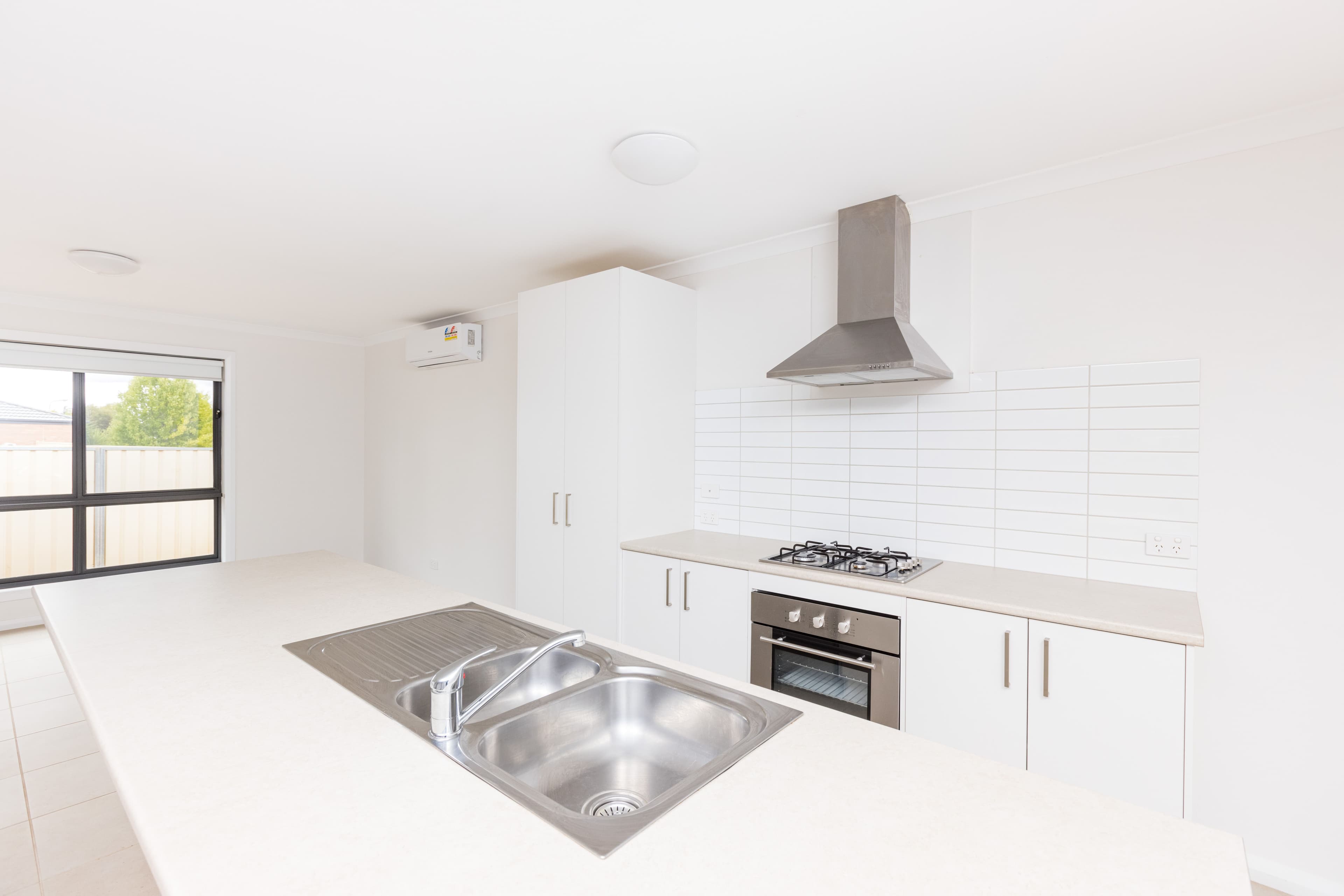 84 Ellswood Crescent, Mildura VIC 3500, Mildura - Thumbnail 2