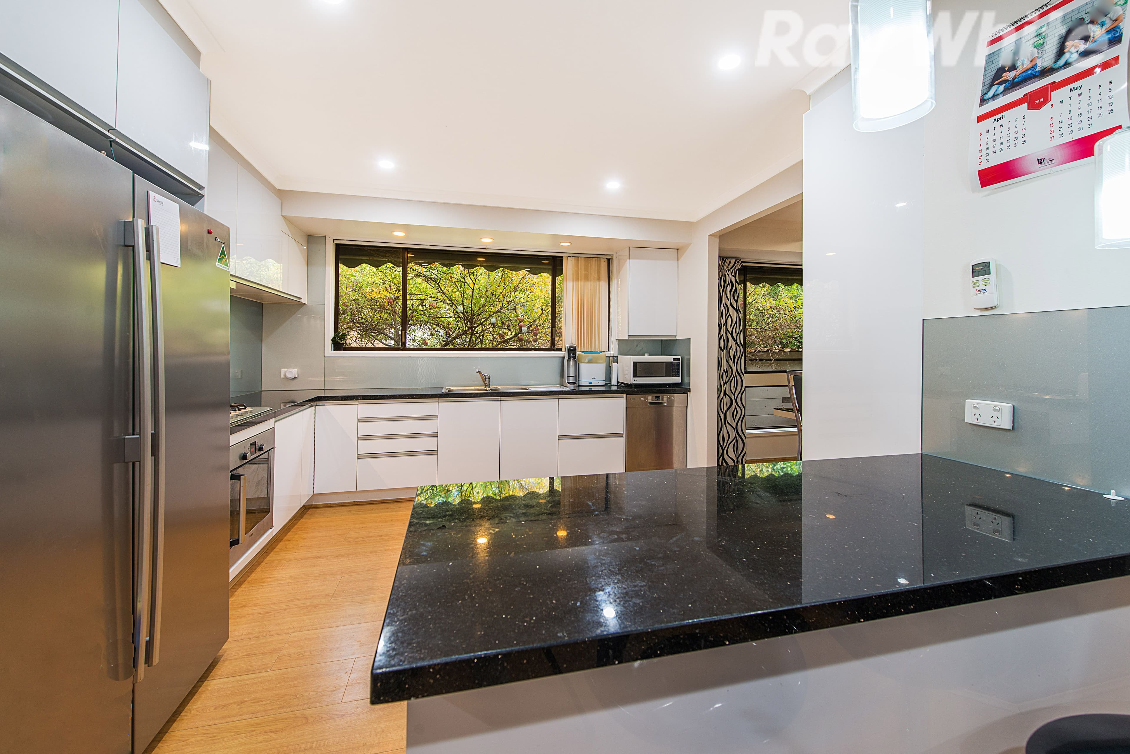17 Dozey Place, Endeavour Hills VIC 3802, Endeavour Hills - Thumbnail 2