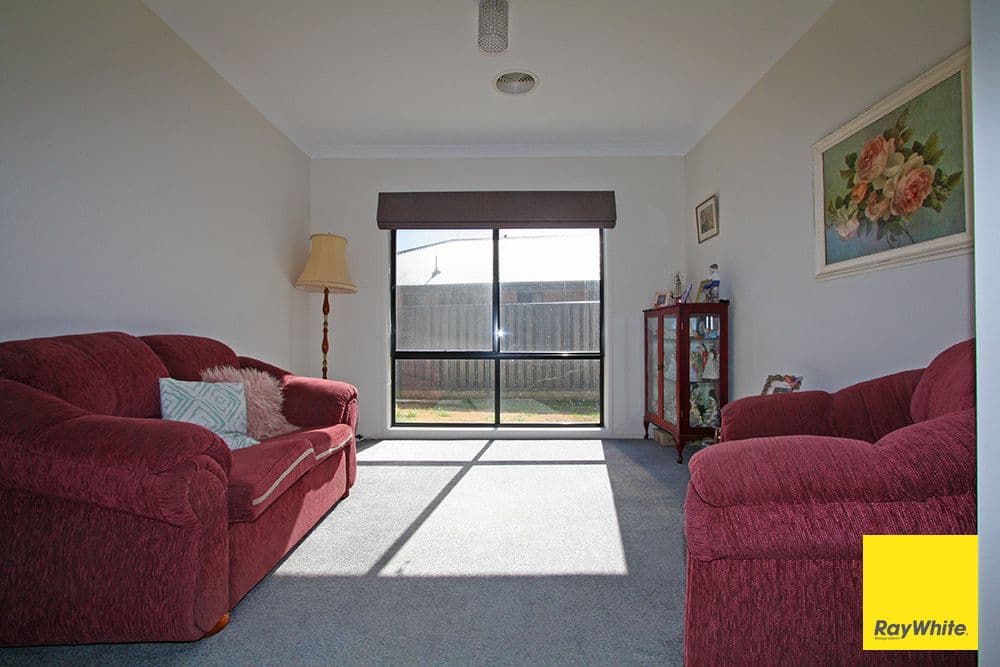 2 Deniston Circuit, Bungendore - Thumbnail 5