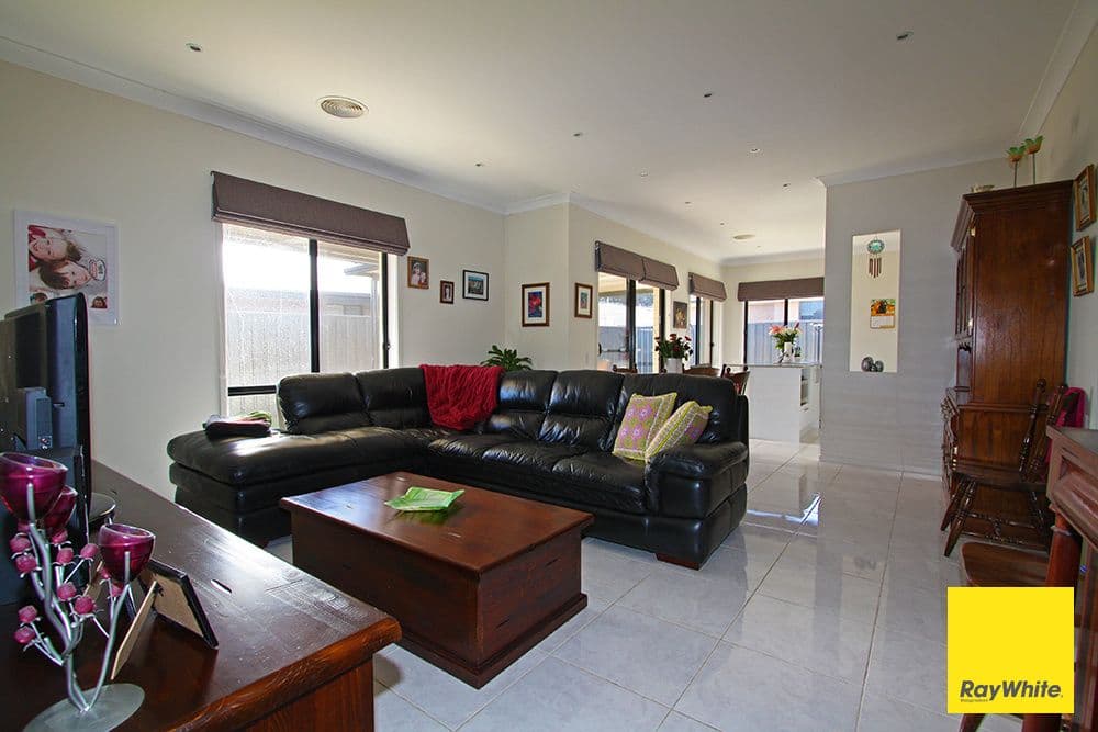 2 Deniston Circuit, Bungendore - Thumbnail 7