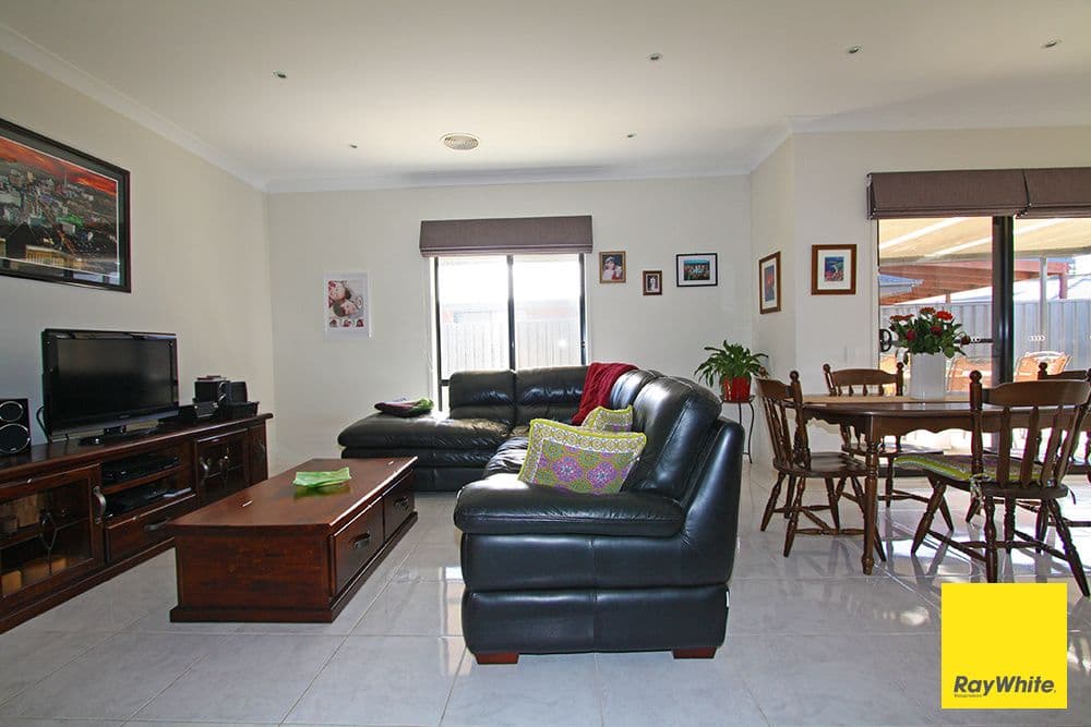 2 Deniston Circuit, Bungendore - Thumbnail 8