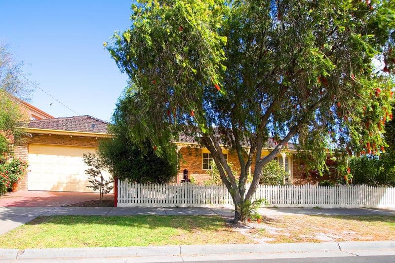 2  Emma Place, DINGLEY VILLAGE VIC 3172, Dingley Village - Thumbnail 6