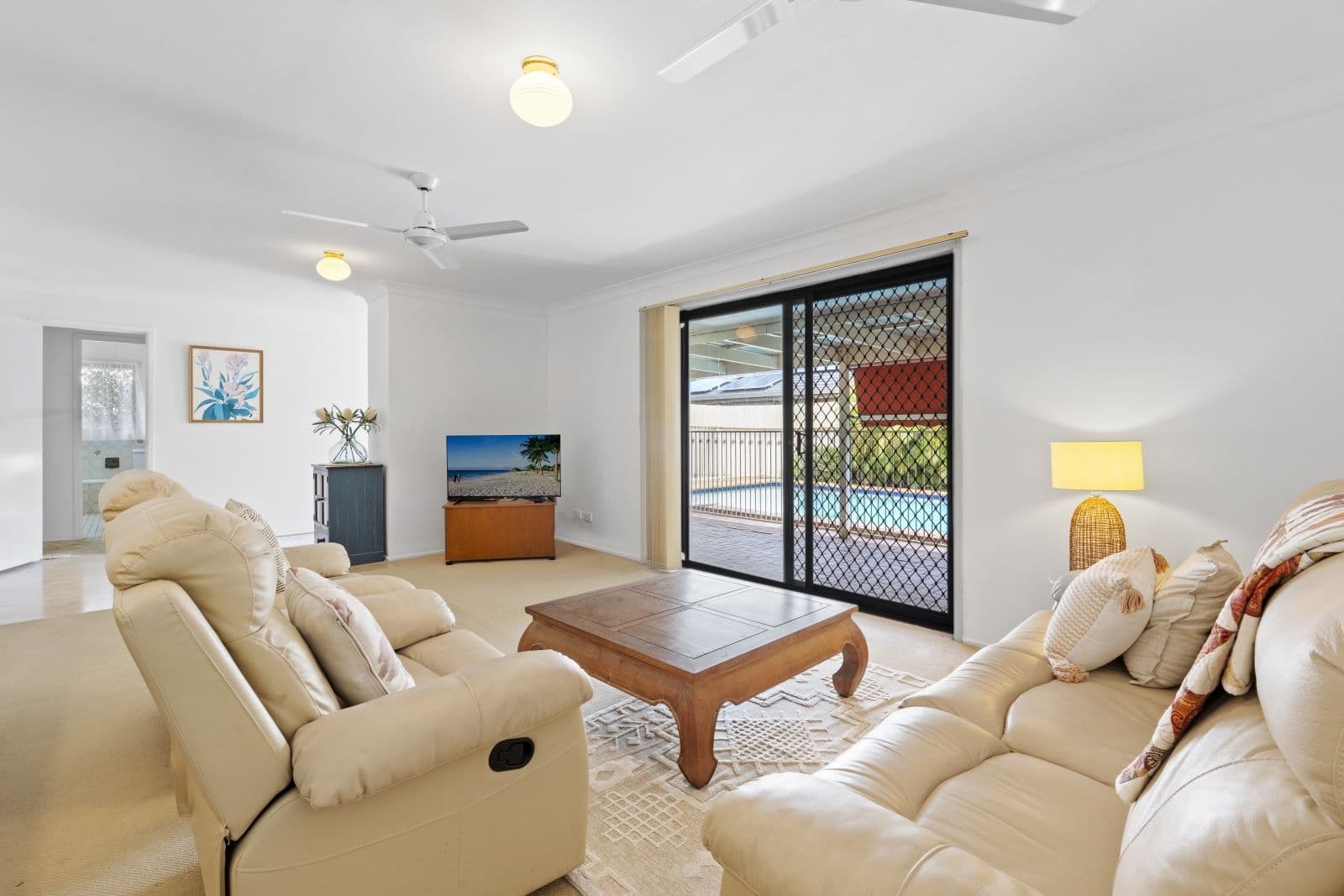9 Fairsky Avenue, Mermaid Waters QLD 4218, Mermaid Waters - Thumbnail 3