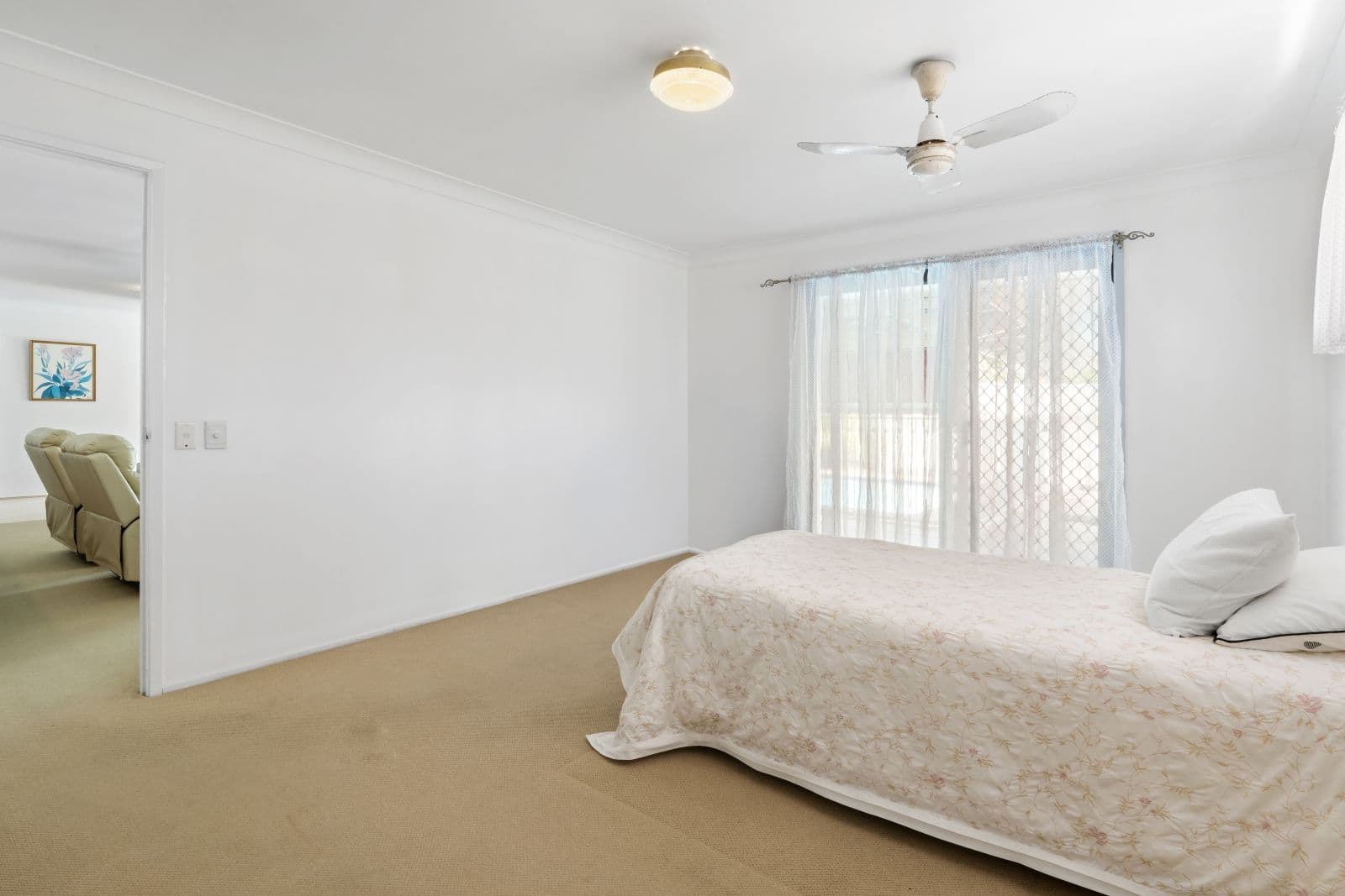 9 Fairsky Avenue, Mermaid Waters QLD 4218, Mermaid Waters - Thumbnail 7