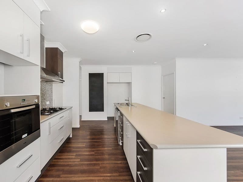 14 Skyvine Court, Upper Coomera QLD 4209, Upper Coomera - Thumbnail 4