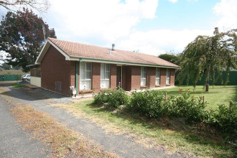 16 Rupert Street, OBERON NSW 2787, Oberon - Thumbnail 3
