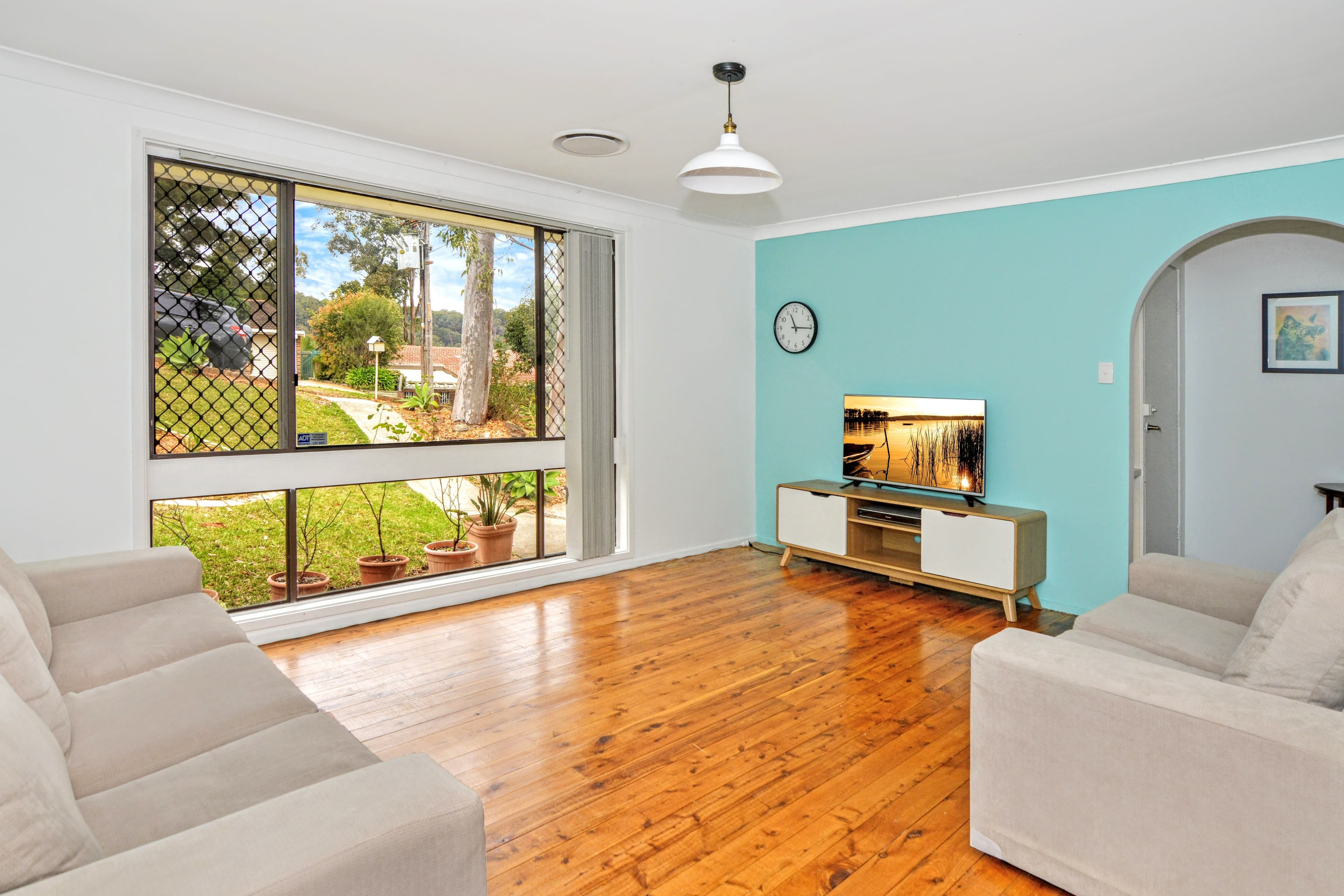 28 Plateau Road, North Gosford - Thumbnail 2