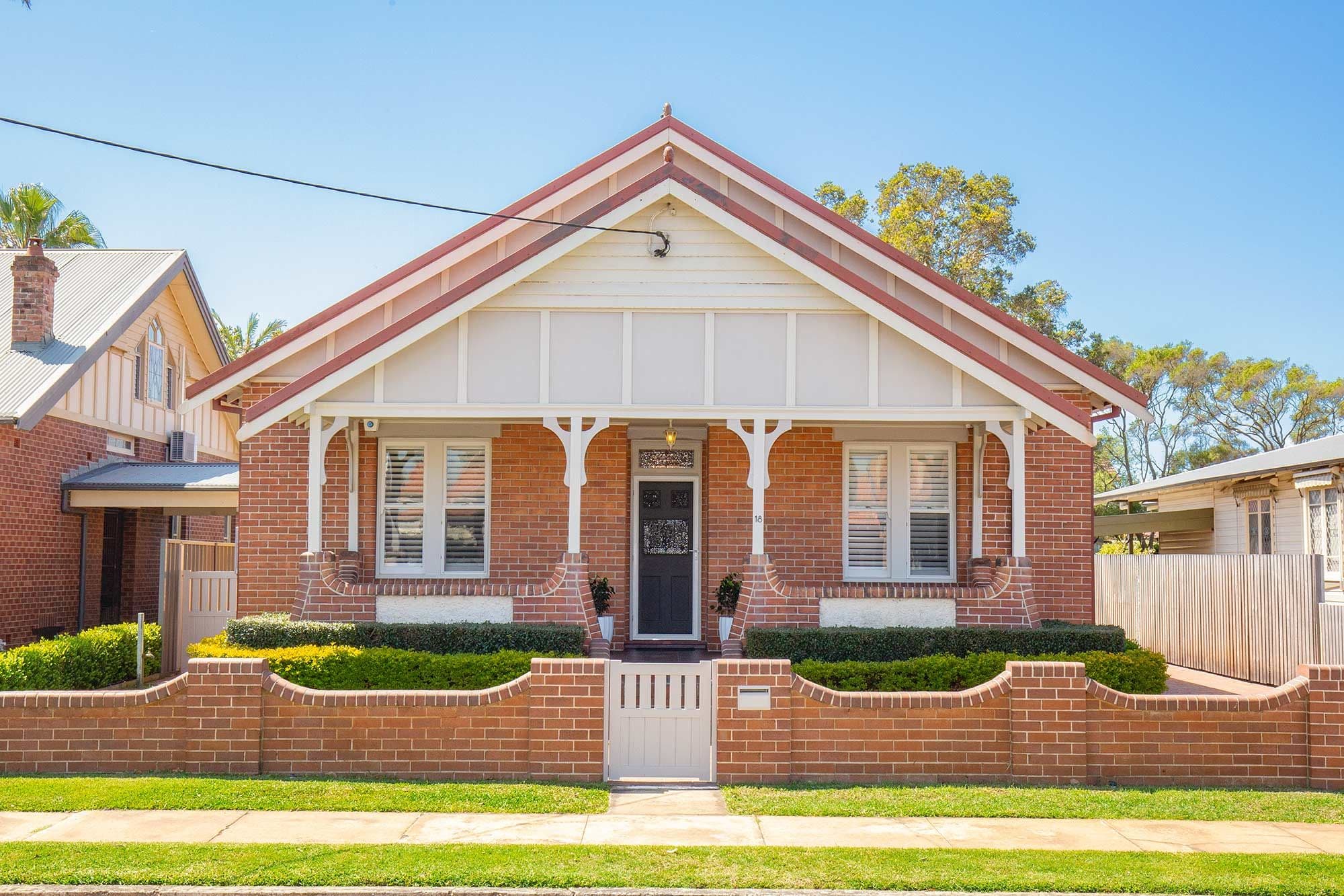 18 Alexander Street, Hamilton South NSW 2303, Hamilton South - Thumbnail 2