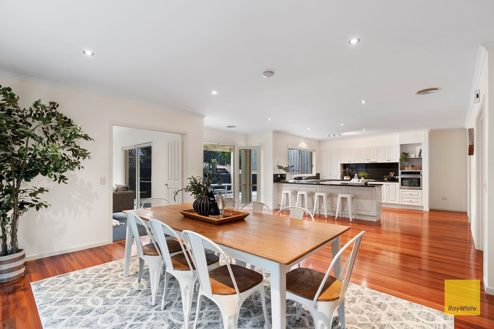 34 Knollbrook Close, Highton VIC 3216, Highton - Thumbnail 3