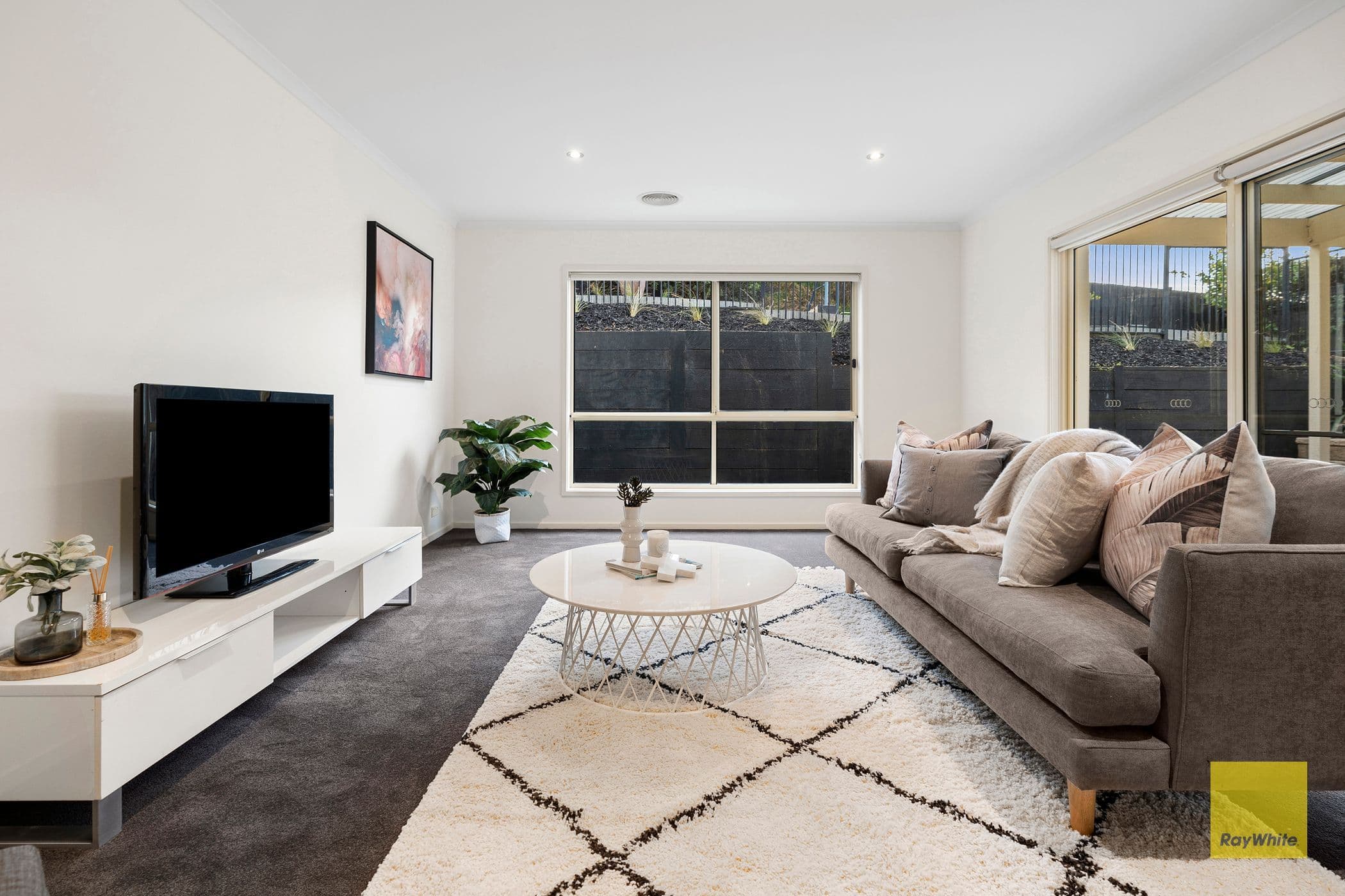 34 Knollbrook Close, Highton VIC 3216, Highton - Thumbnail 5