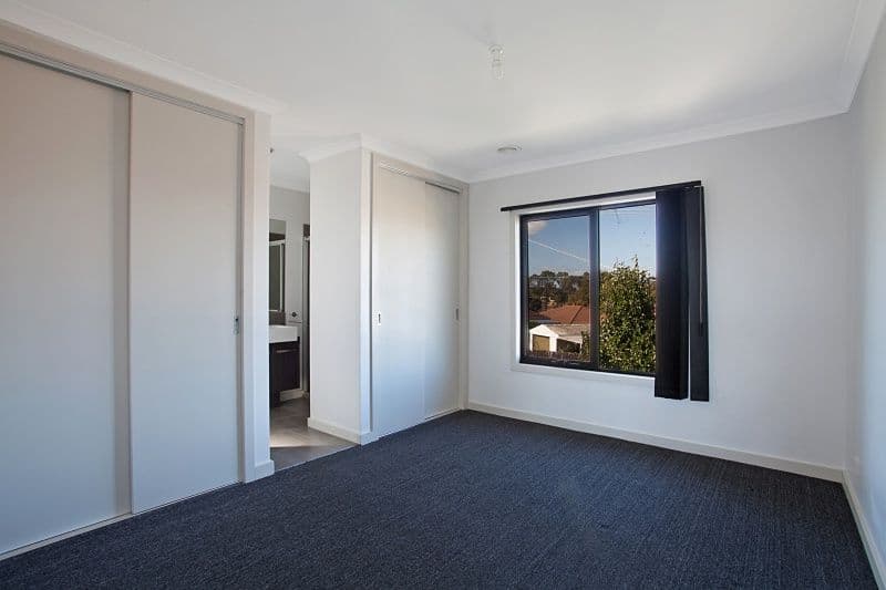 4 James Street, Noble Park VIC 3174, Noble Park - Thumbnail 4