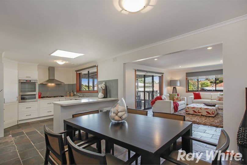 29 Strickland Avenue, Mill Park VIC 3082, Mill Park - Thumbnail 5