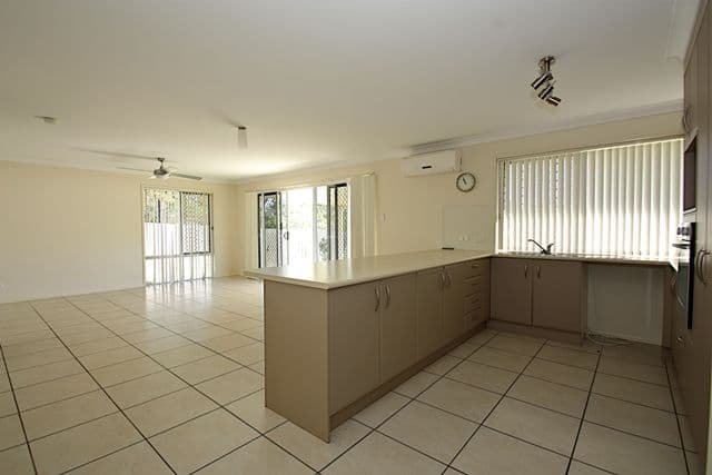60 Eric Drive, BLACKSTONE QLD 4304, Blackstone - Thumbnail 3