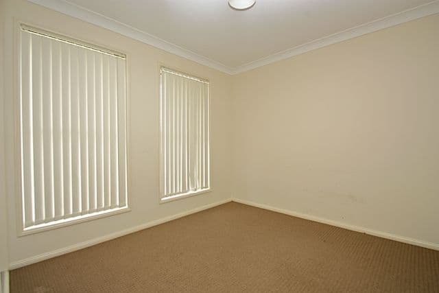 60 Eric Drive, BLACKSTONE QLD 4304, Blackstone - Thumbnail 8