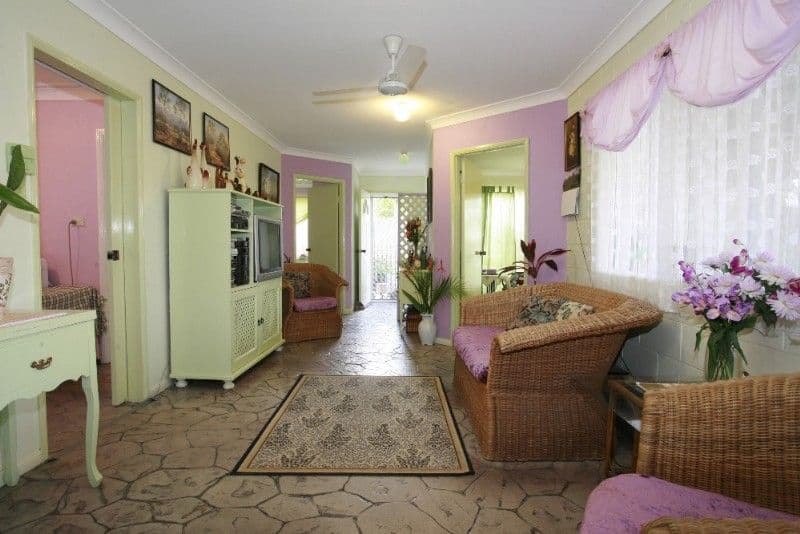 11 Elton Drive, KELSO QLD 4815, Kelso - Thumbnail 2