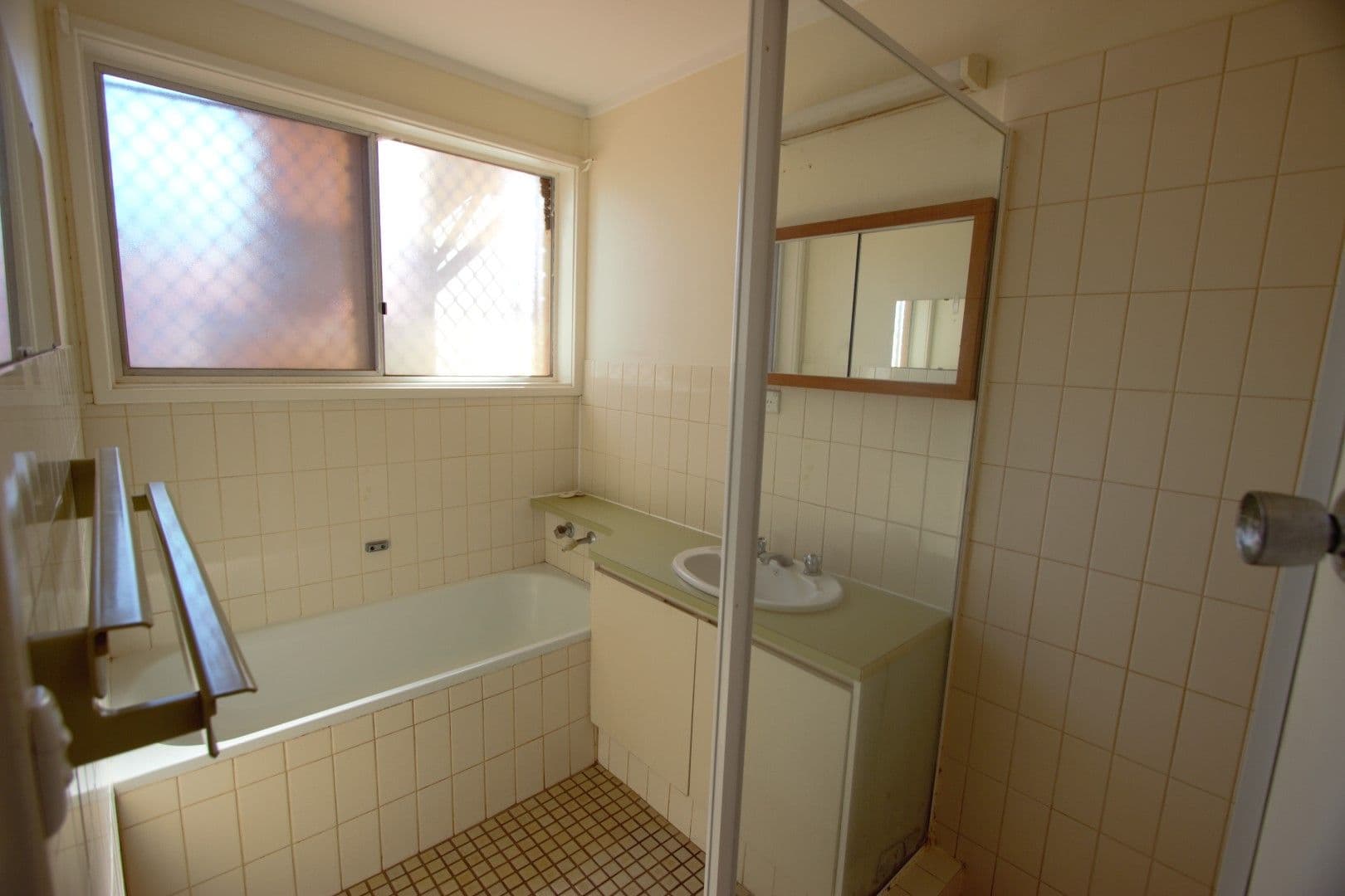 8 Hardey Crescent, Dampier WA 6713, Dampier - Thumbnail 7