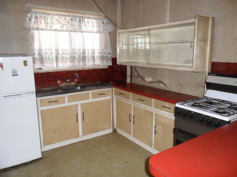 251 Chloride Street, BROKEN HILL NSW 2880, Broken Hill - Thumbnail 7