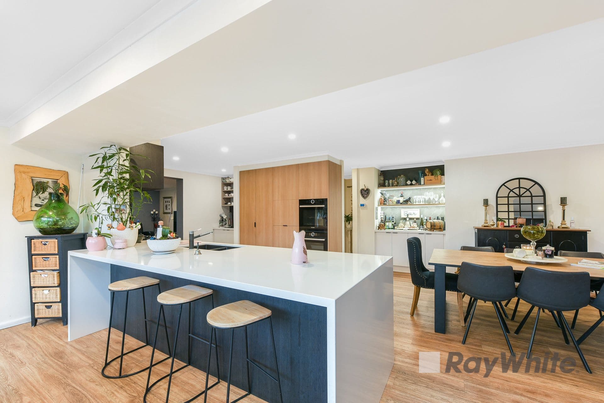 13 Garnet Court, Hampton Park VIC 3976, Hampton Park - Thumbnail 2