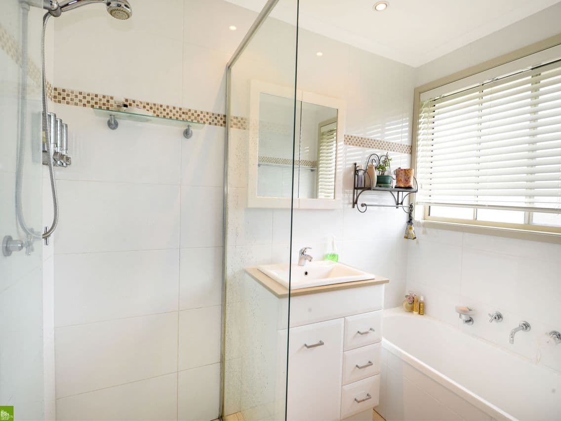 11 White Gum Avenue, Albion Park Rail - Thumbnail 4