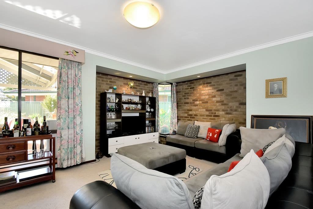12 Redgum Drive, Ballajura WA 6066, Ballajura - Thumbnail 3