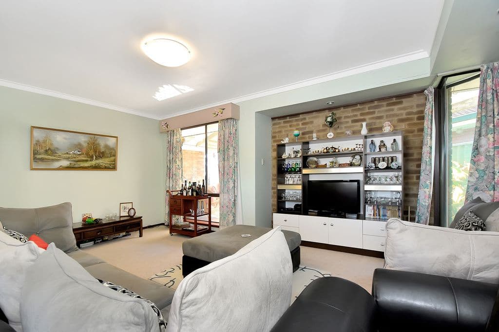 12 Redgum Drive, Ballajura WA 6066, Ballajura - Thumbnail 4
