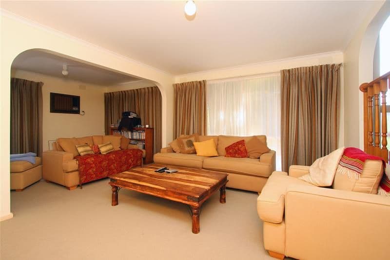 9 Manooka Court, GREENSBOROUGH VIC 3088, Greensborough - Thumbnail 4
