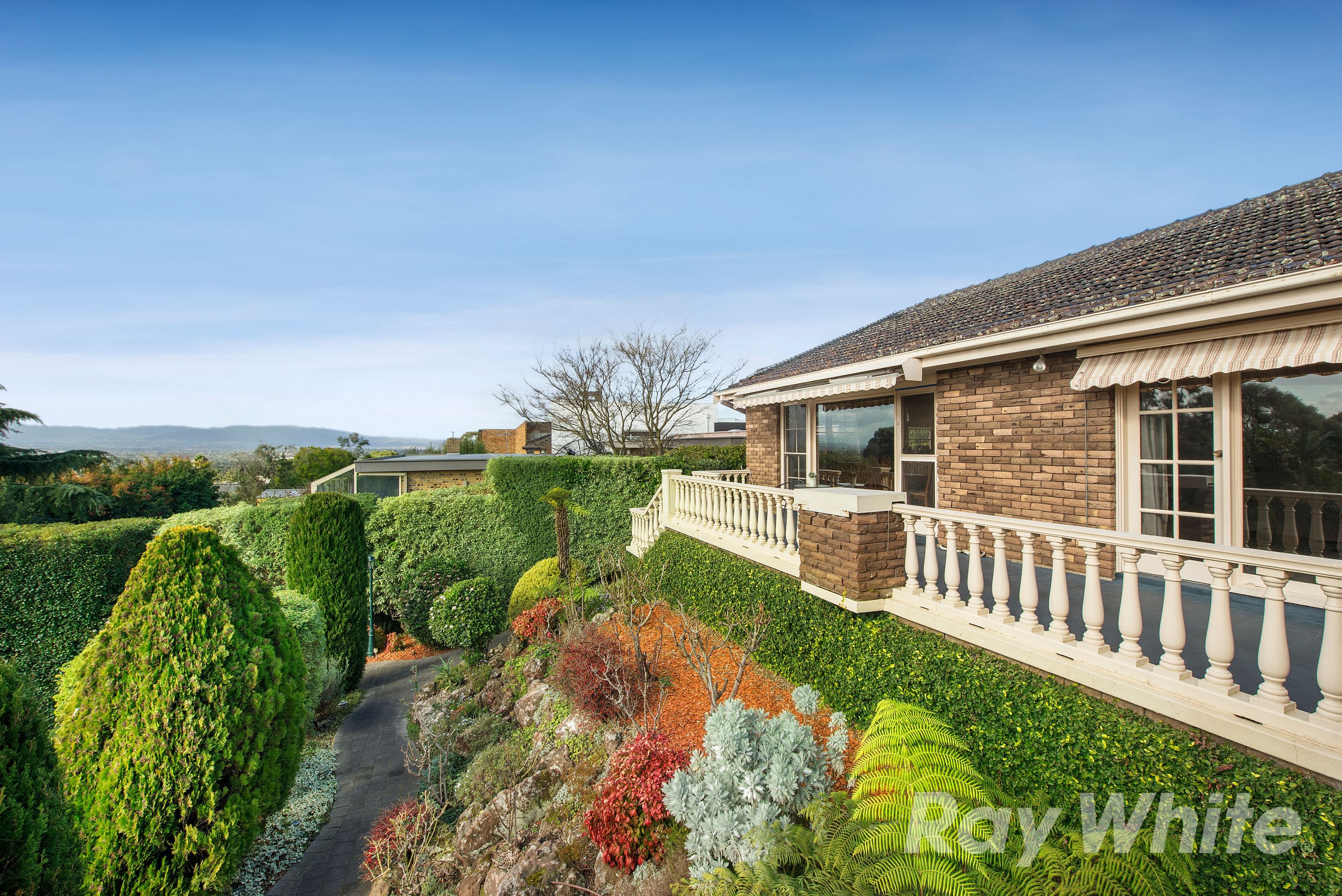 1 Stirling Crescent, Glen Waverley VIC 3150, Glen Waverley - Thumbnail 6