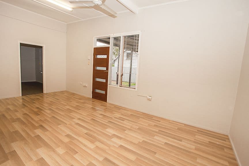 32 Dempsey Street, Mount Isa QLD 4825, Mount Isa - Thumbnail 2