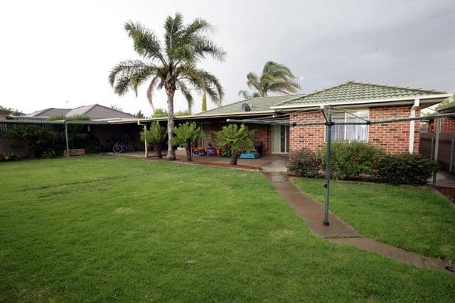 20 Kaldari Crescent, GLENFIELD PARK NSW 2650, Glenfield Park - Thumbnail 6