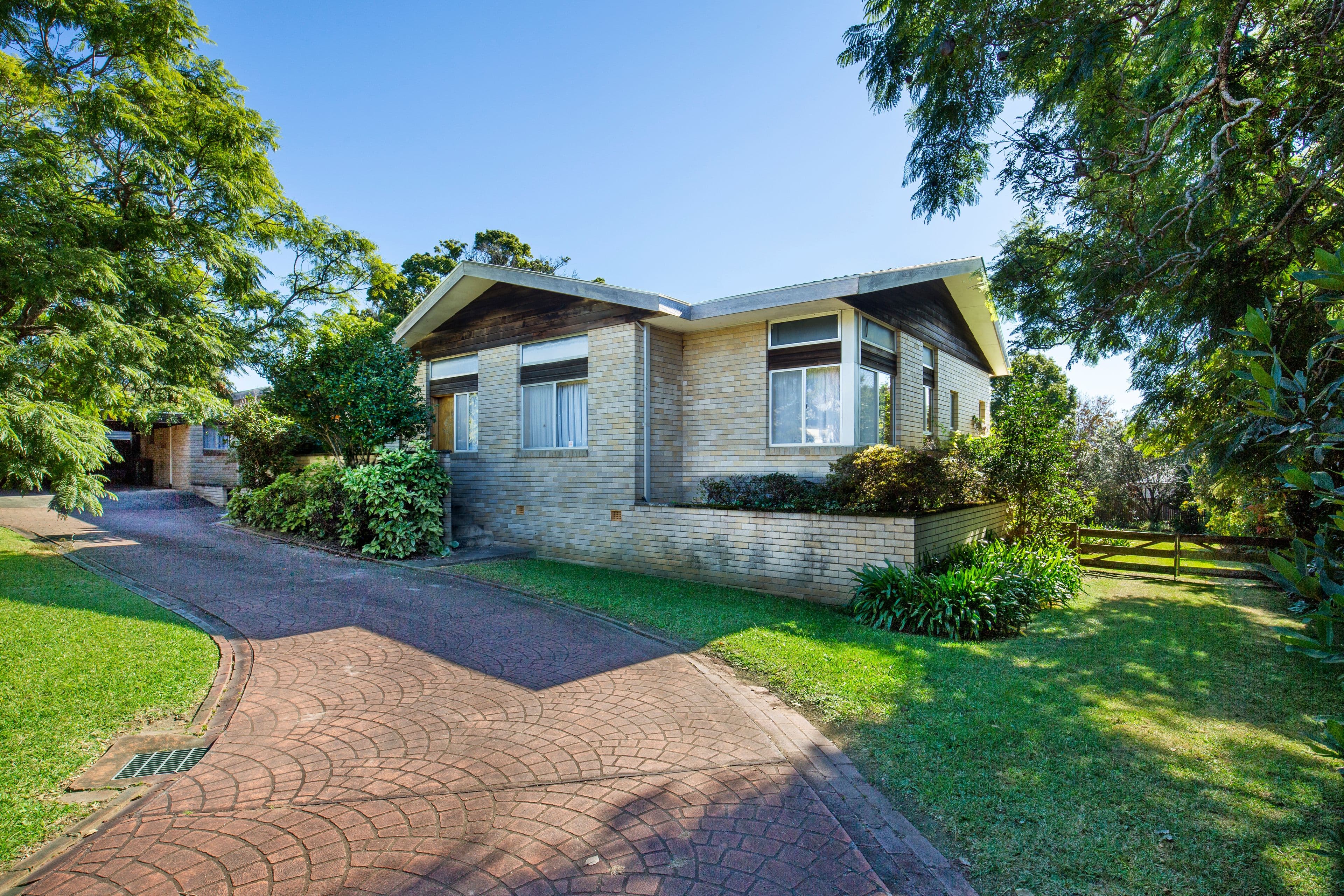 19 Worrigee Street, Nowra NSW 2541, Nowra - Thumbnail 2