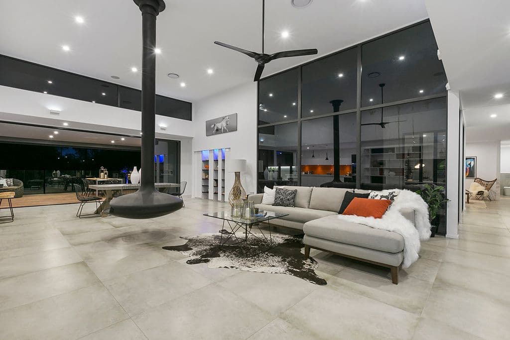 145 Barwon Street, Morningside QLD 4170, Morningside - Thumbnail 2
