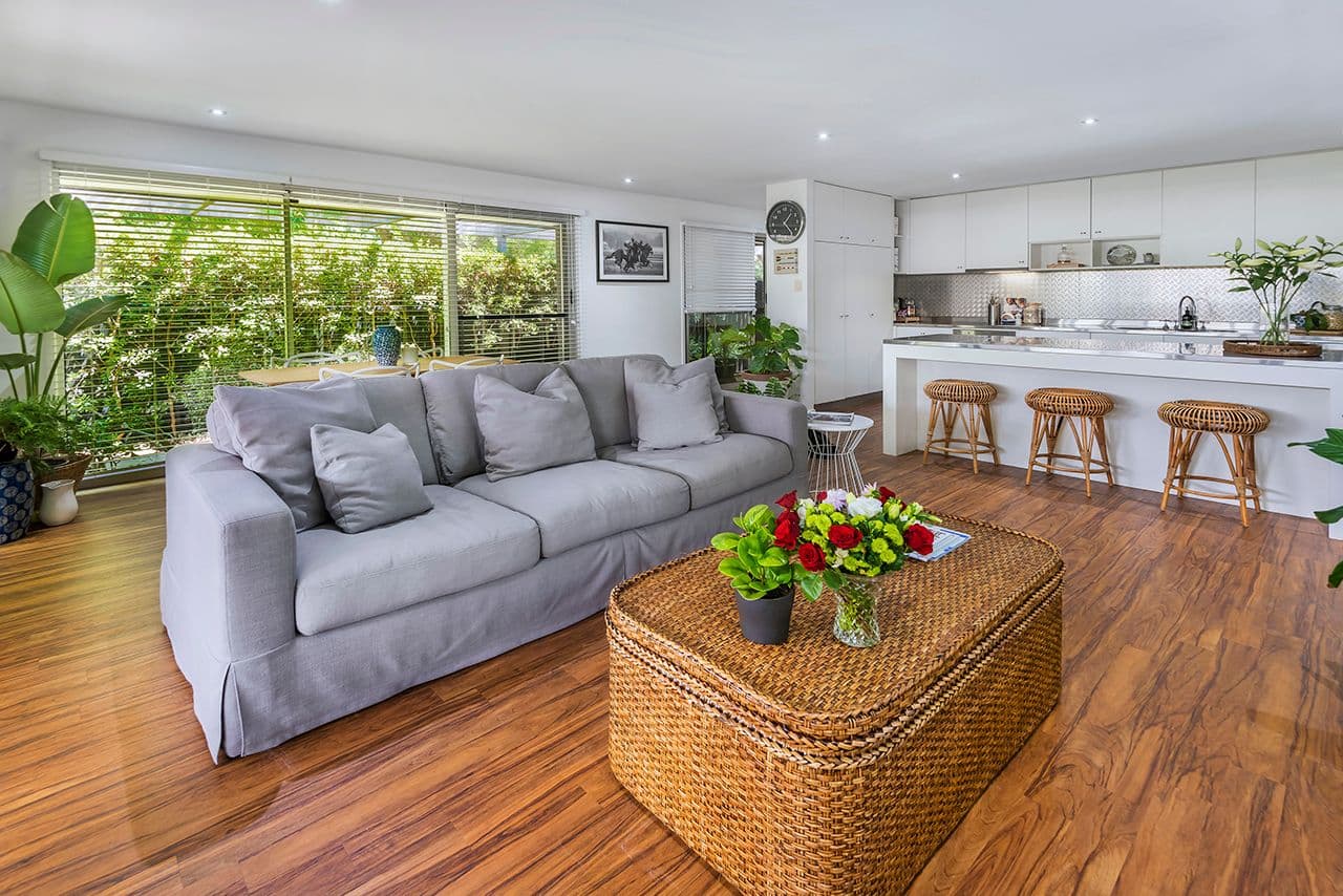 8 Bowley Street, Hendra QLD 4011, Hendra - Thumbnail 2