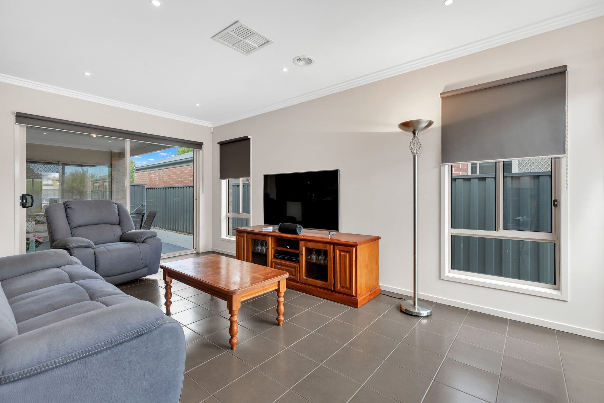 12 Clematis Crescent, MANOR LAKES VIC 3024, Manor Lakes - Thumbnail 3