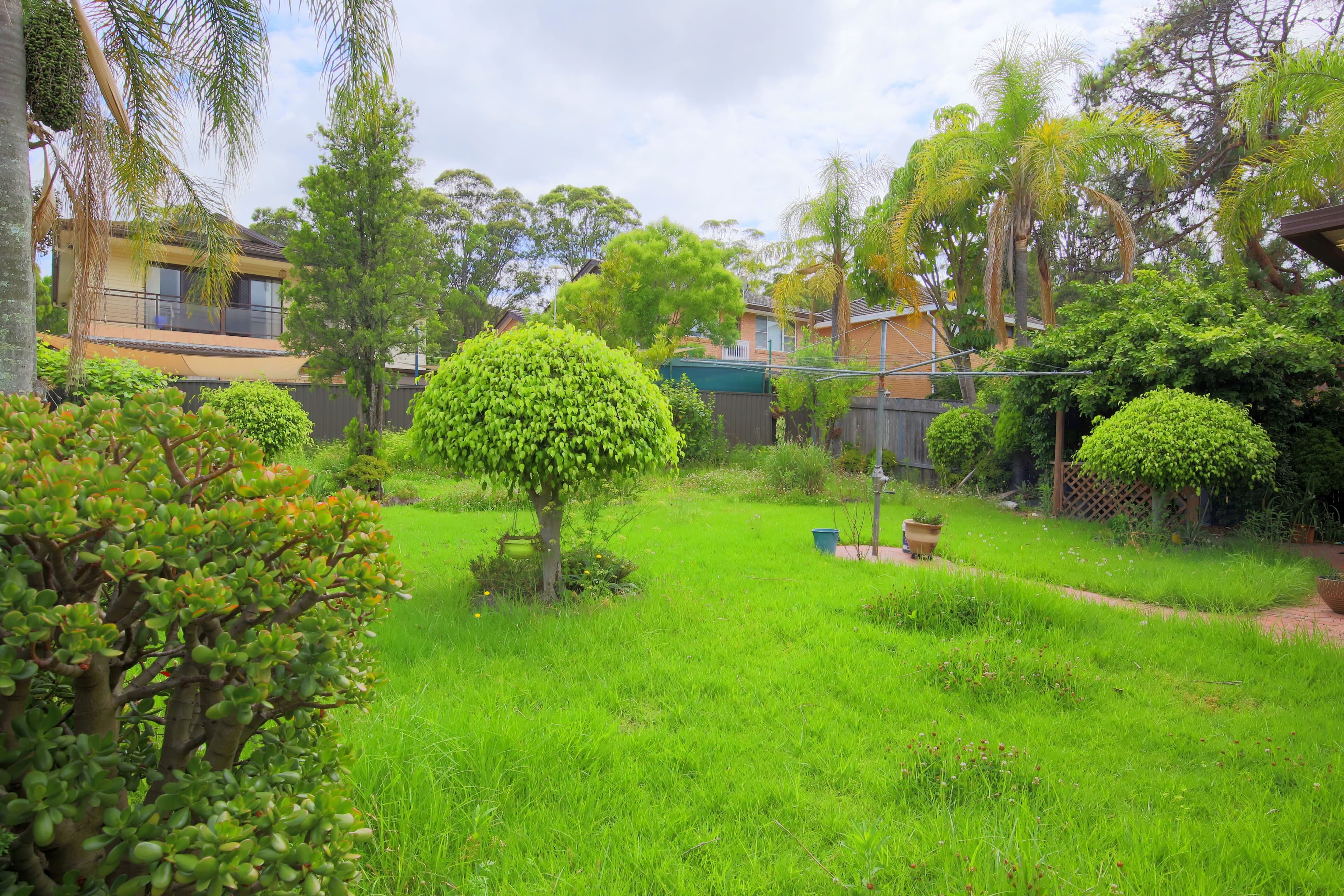 62 Carnavon Crescent, Georges Hall - Thumbnail 3