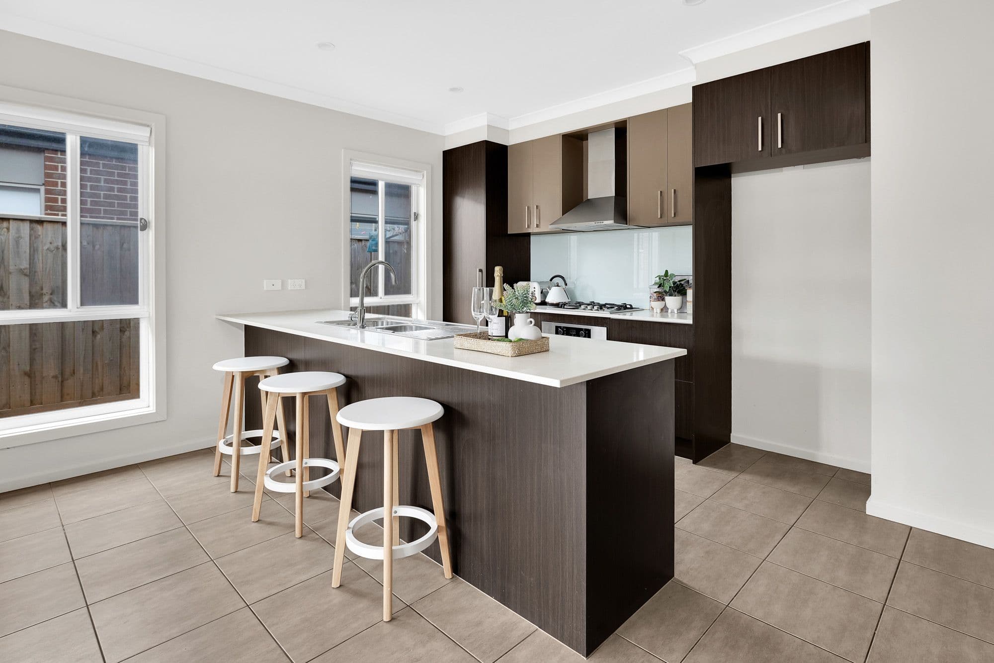 18 Fairhall Avenue, Werribee VIC 3030, Werribee - Thumbnail 4