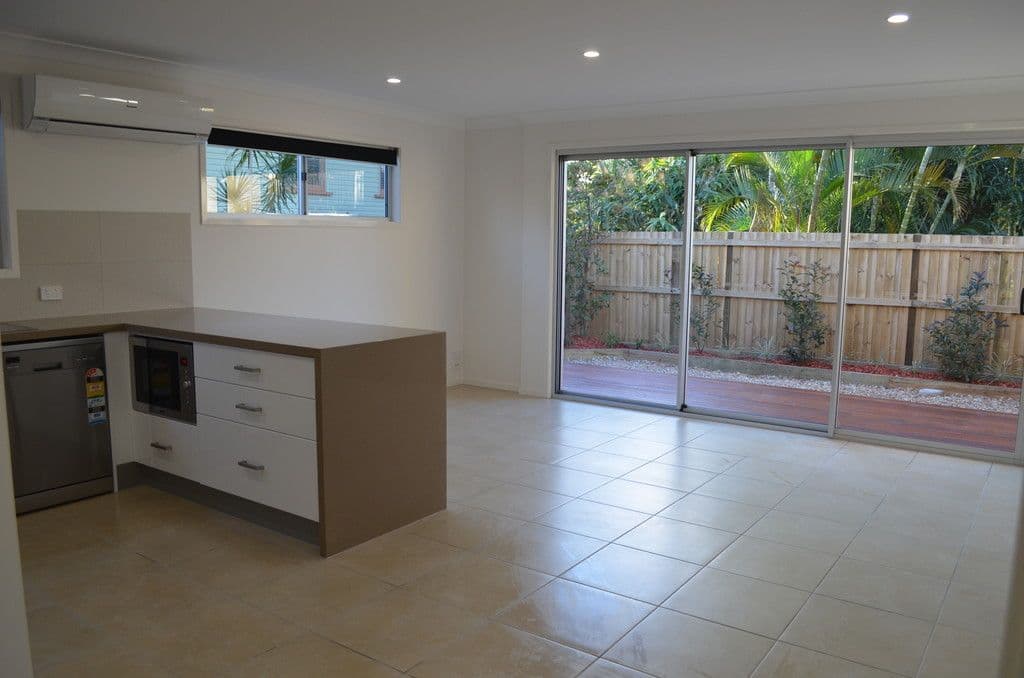 1 Jippi Avenue, Southport QLD 4215, Southport - Thumbnail 2