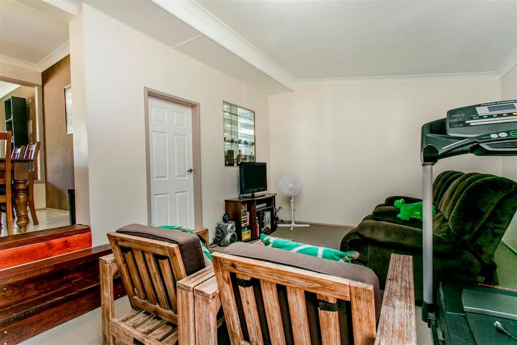 30 Yodalla Avenue, Emu Plains NSW 2750, Emu Plains - Thumbnail 8