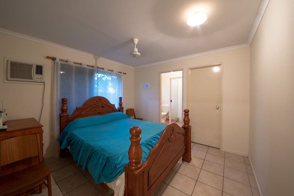 10 O'Hanlon Crescent, Mount Julian QLD 4800, Mount Julian - Thumbnail 6