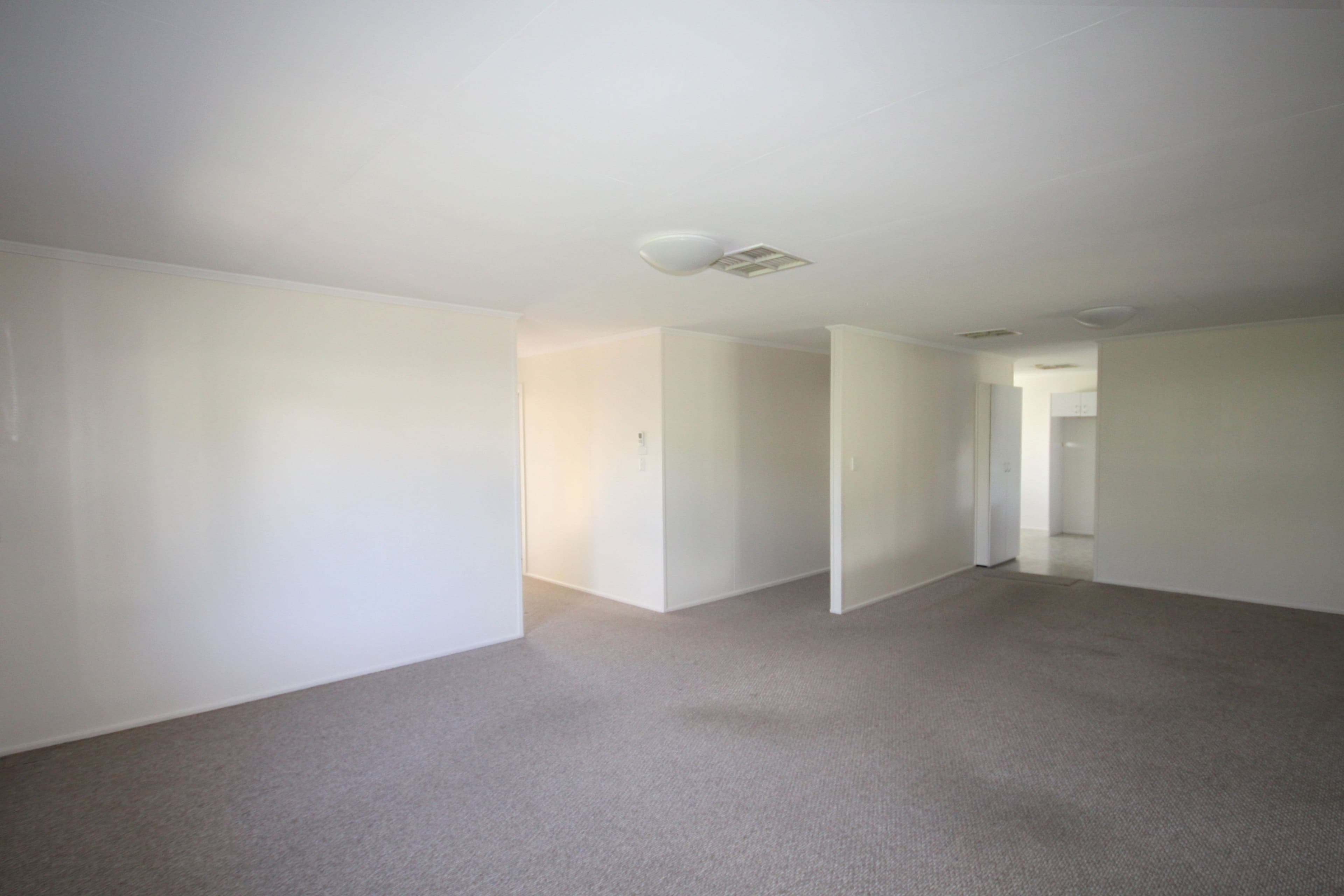 138 Kroombit Street, Biloela QLD 4715, Biloela - Thumbnail 3