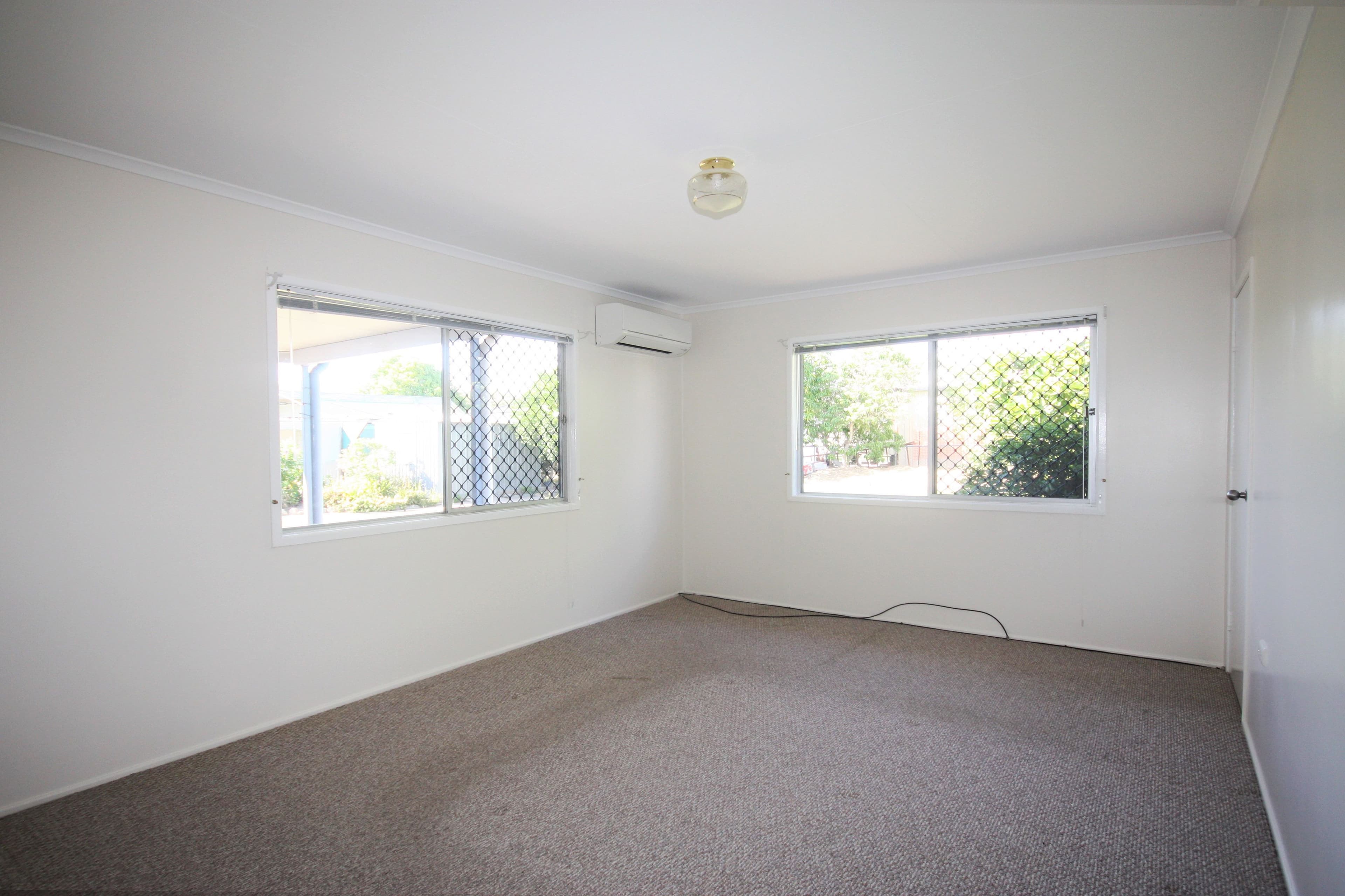 138 Kroombit Street, Biloela QLD 4715, Biloela - Thumbnail 4